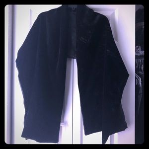 🦉Black Velvet & Satin Texture Goth Cape Wrap NWOT